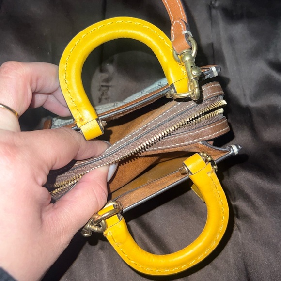 Mini Coach bag - Picture 10 of 12